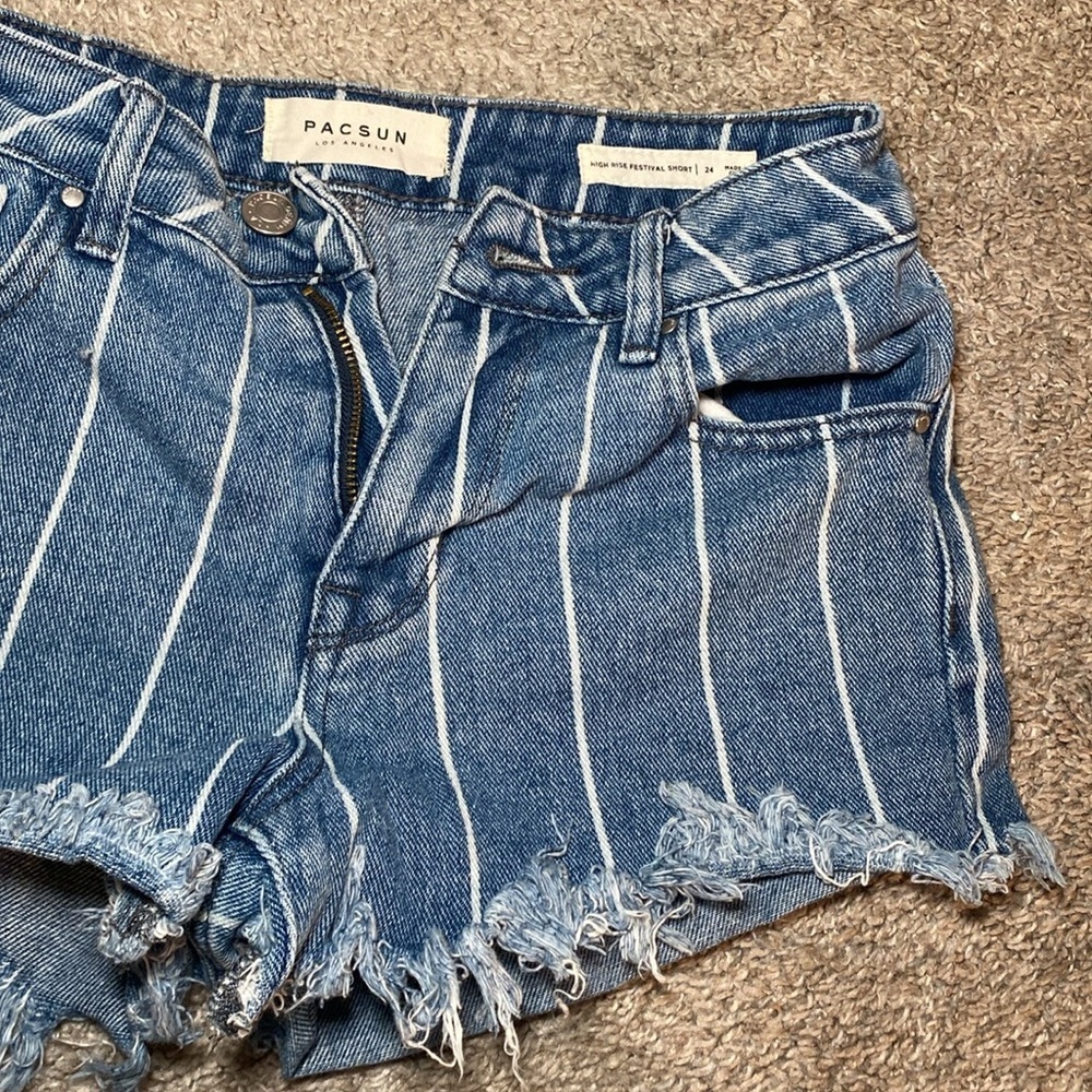 Stripped pacsun shorts - Picture 2 of 2